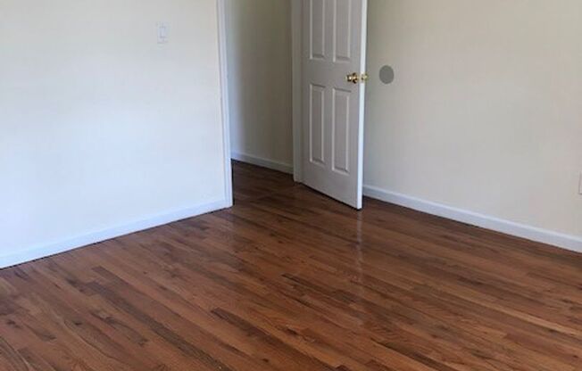 687 HUNTERDON