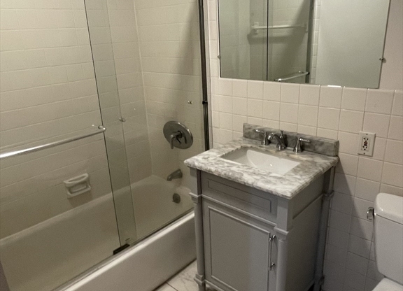 160 Commonwealth Ave