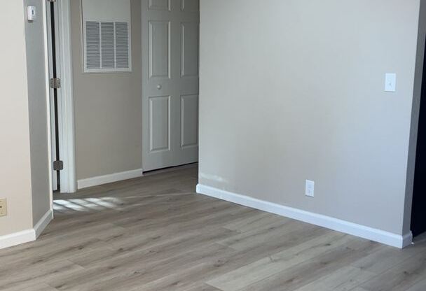 1 bed, 1 bath, 680 sqft, $1,200, Unit 260