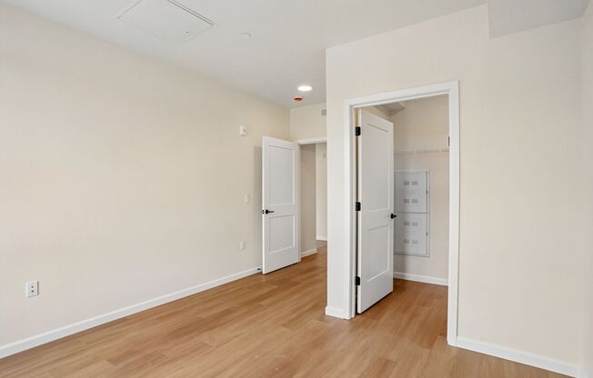 2 beds, 2 baths, 938 sqft, $2,325, Unit 201