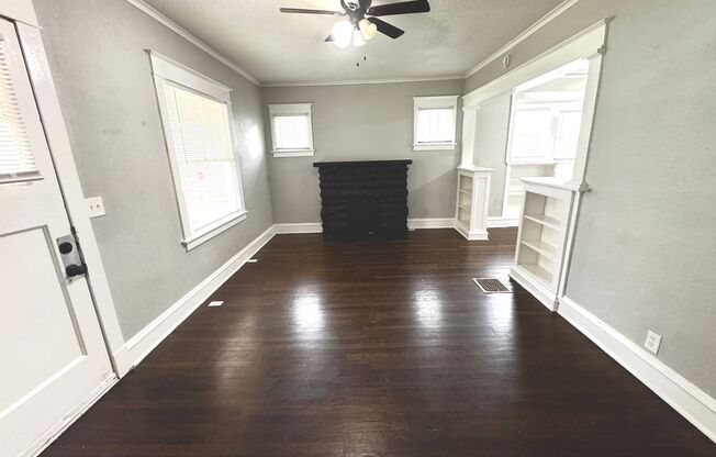 Recently Renovated 3BD/2BA House in KCMO