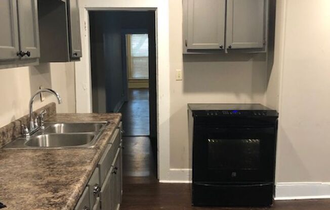 2 beds, 1 bath, $725