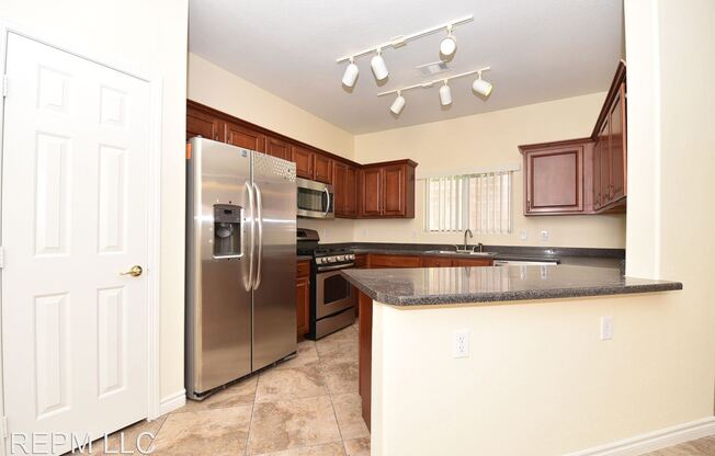 9303 Gilcrease Ave #1135