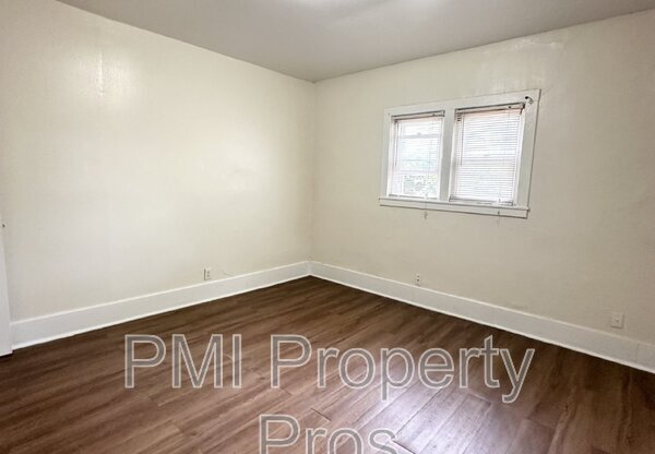 1 bed, 1 bath, $750