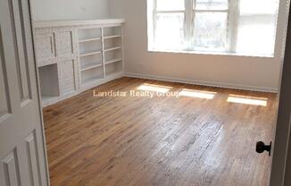2308 W ROSEMONT AVE