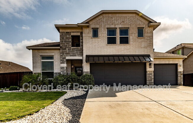 1015 SLIGHT ST