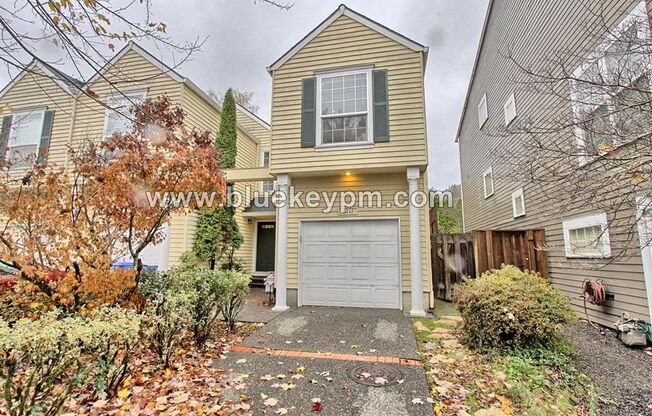 2 Bed, 2.5 Bath Townhome Near Willamette Park