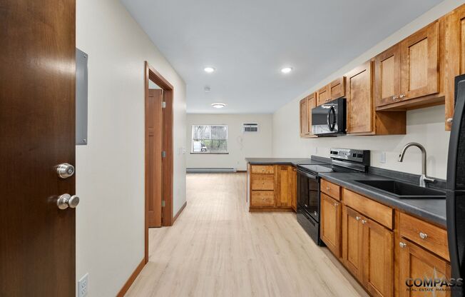 Studio, 1 bath, $995, Unit 232