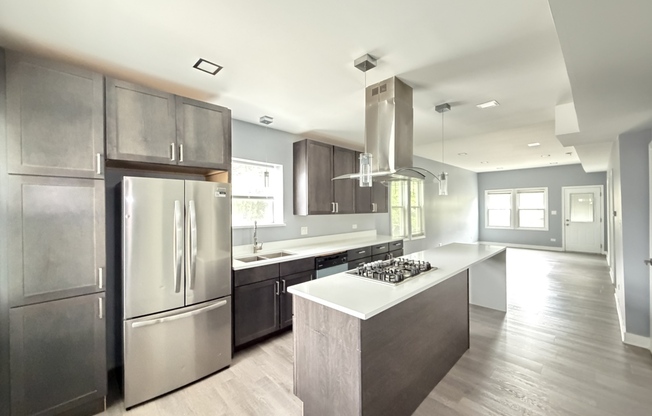 2729 729 N CAMPBELL
