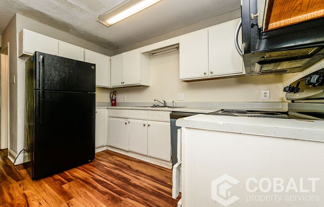 416 CREEKVIEW CT