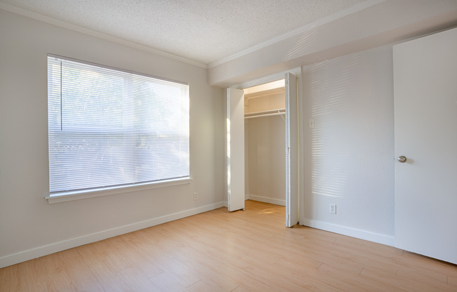 3 beds, 2 baths, 1,287 sqft, $1,600, Unit ABB-1-114