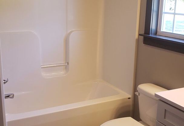 2 bed/1 bath home