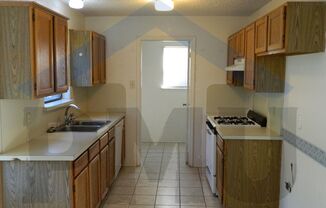 3 beds, 2 baths, $1,695