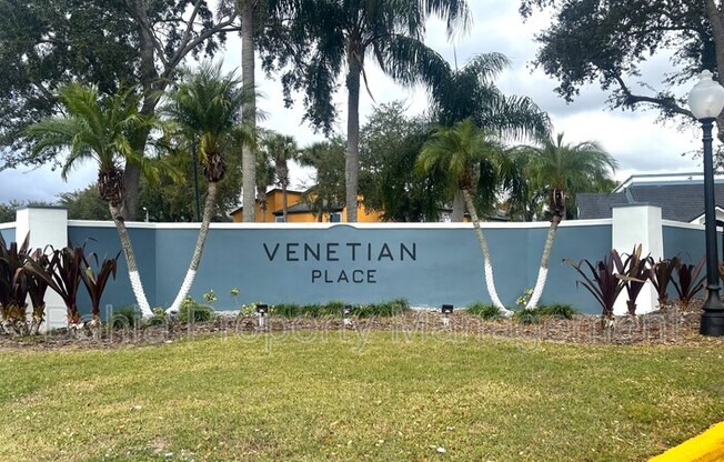 4528 Commander Dr #2032