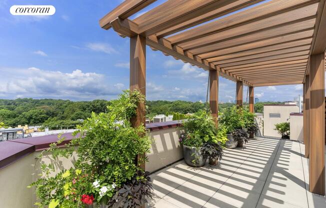 2 beds, 1 bath, $4,150, Unit 6C