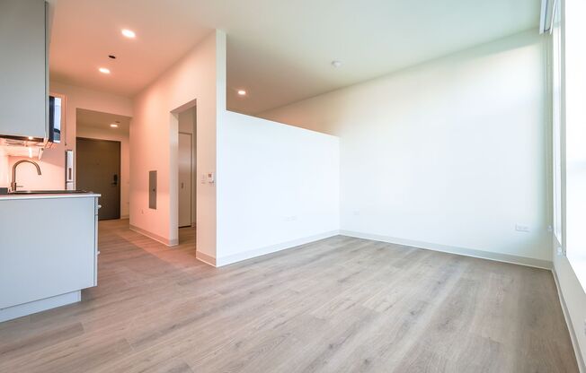 1 bed, 1 bath, 389 sqft, $2,415, Unit 318