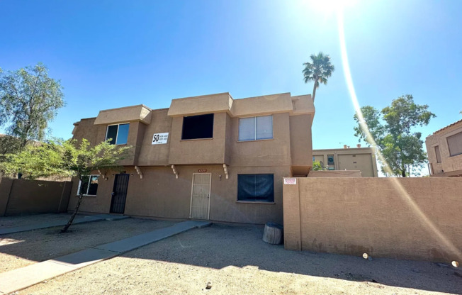 Tempe Buttes Condominiums
