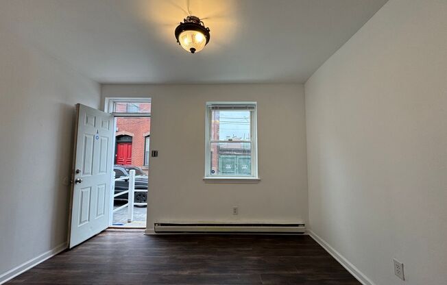 Stunning 2-Bedroom Trinity-Style Home in Fishtown!