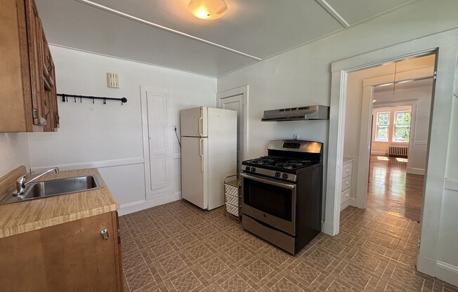 2 beds, 1 bath, 1,100 sqft, $3,000, Unit 1
