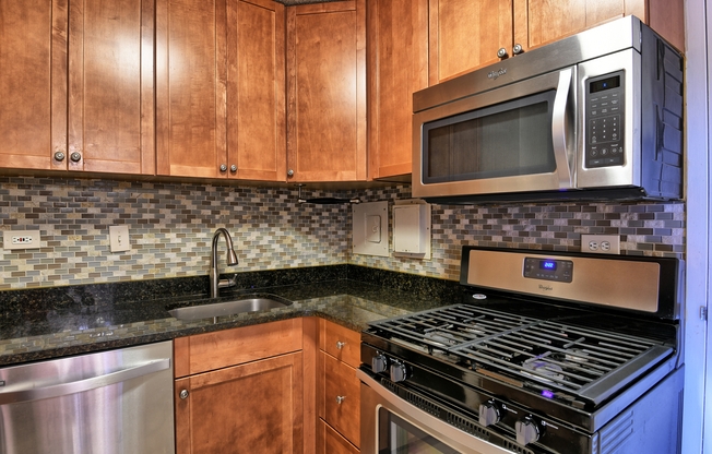 2030 N ADAMS ST #606