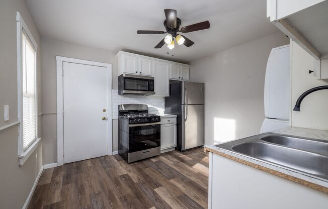 2 beds, 1 bath, $1,800