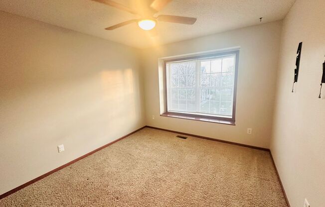 3 beds, 2.5 baths, $2,195, Unit UNIT D