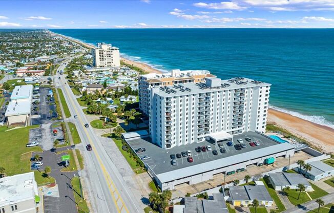 Beautiful 2bed 2bath Condo with stunning Ocean and River views from the 8th floor! $2950.00 per month.