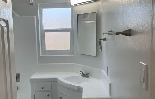 1 bed, 1 bath, $1,850, Unit 017#309