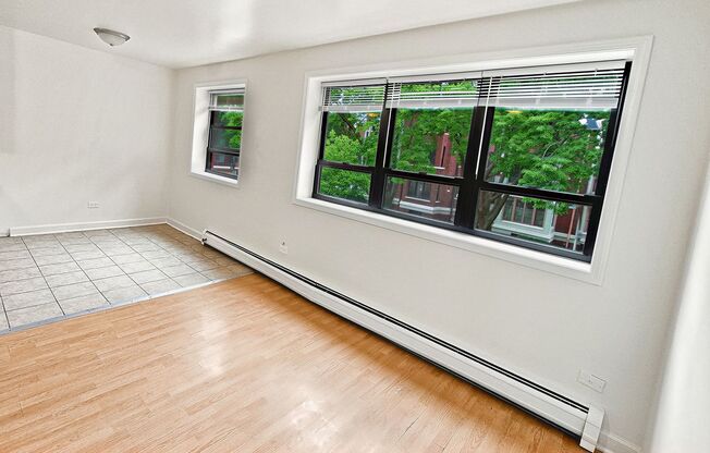 1 bed, 1 bath, $1,695, Unit 1111H-301