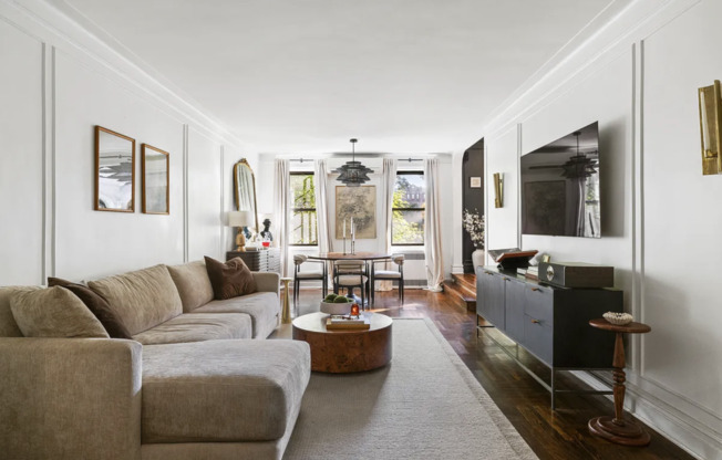 125 OCEAN AVE