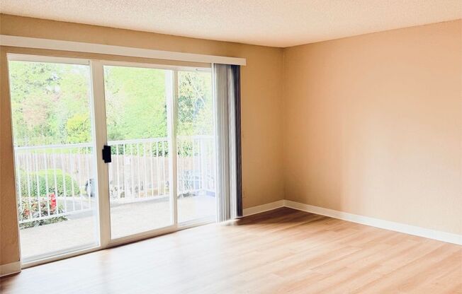 1 bed, 1 bath, 737 sqft, $1,466, Unit B10