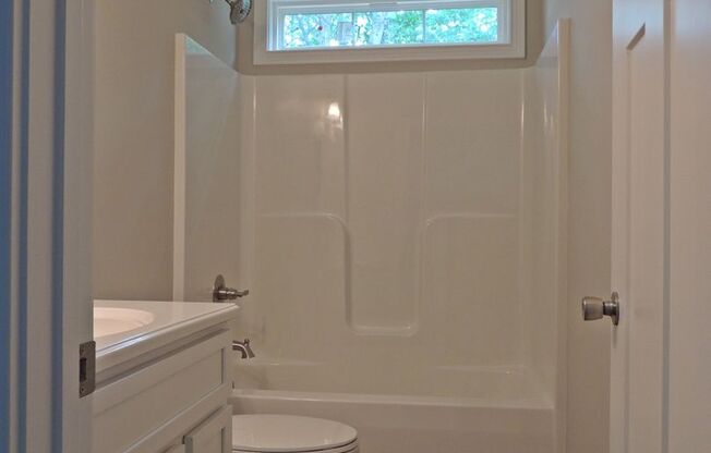 3 beds, 2 baths, $2,250