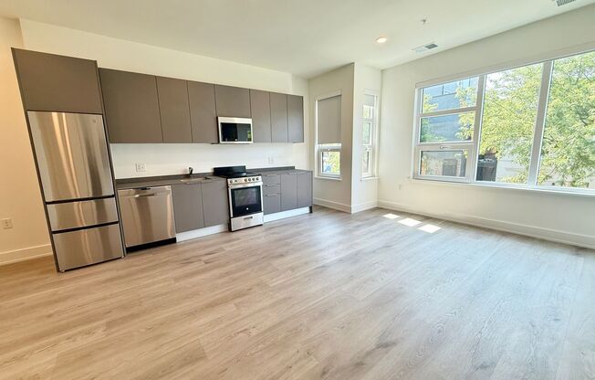 2 beds, 2 baths, 701 sqft, $2,799, Unit 201