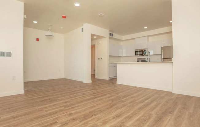 1 bed, 1 bath, 768 sqft, $1,995, Unit 311