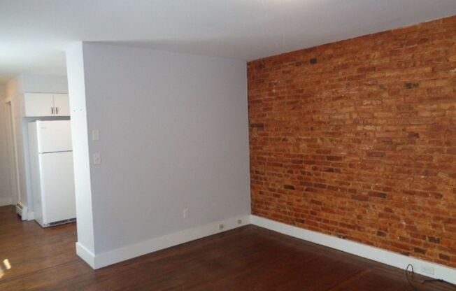 4025 Falls Rd.