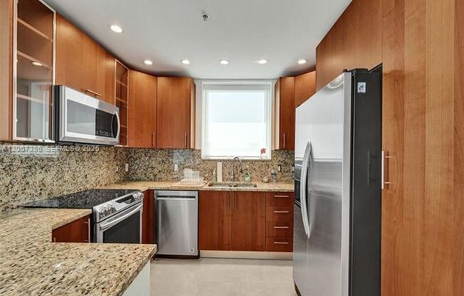 1945 S Ocean Dr # 2101 (A12007386)