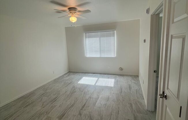FULLY REMODELED 1 BED. APT. / AVAILABLE FOR SELF VIEWING!