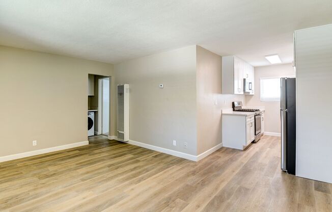 1 bed, 1 bath, 650 sqft, $2,195