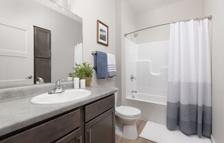 2 beds, 2 baths, 1,070 sqft, $1,365, Unit 226