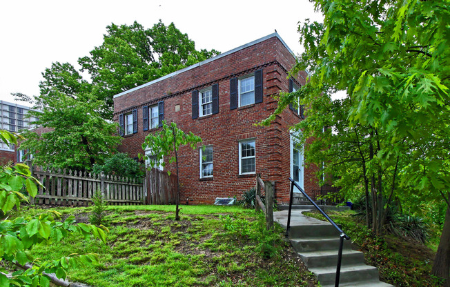 Blocks to Crystal City Metro and just minutes to Washington, D.C. via the 14th Street Bridge