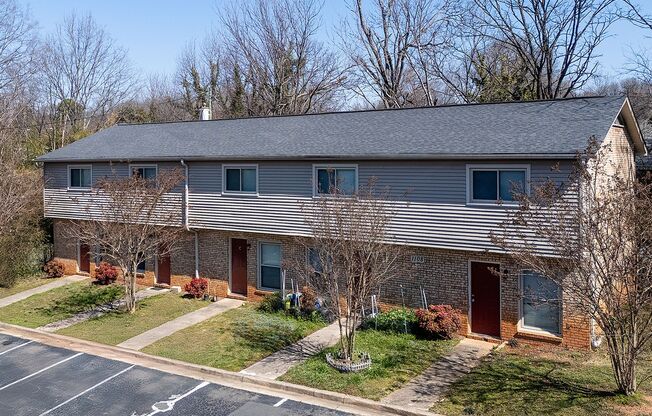 2 beds, 1.5 baths, $1,225, Unit 1106 Marble St. Apt. # D