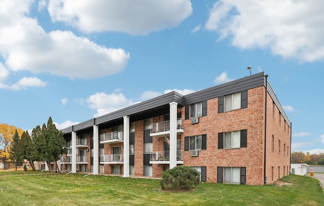 Charlton Terrace Apartments, West St Paul, MN