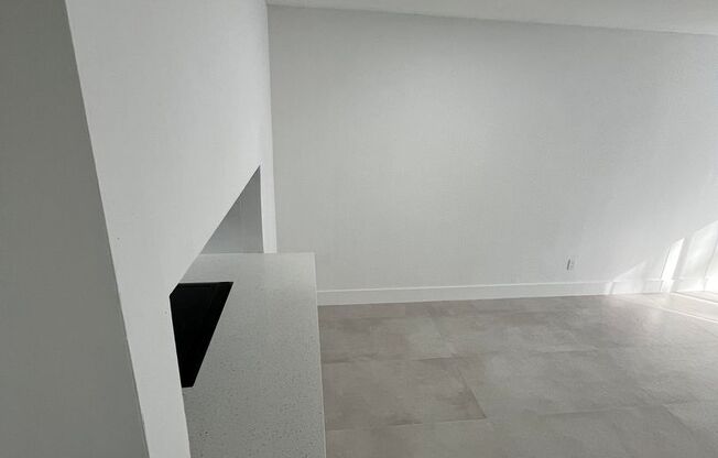 2 beds, 1.5 baths, 1,050 sqft, $1,349, Unit #50