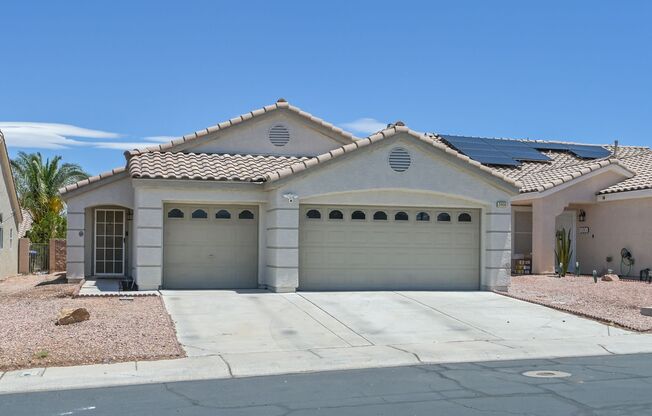 NW single Story!!! Small Pool!!!! Solar Panels!!!! 3 Car Garage!!!  Gated!!! All appliances included!!! Solar screens!!