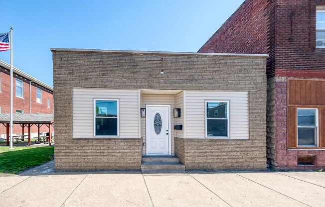 Grand Ave Duplex