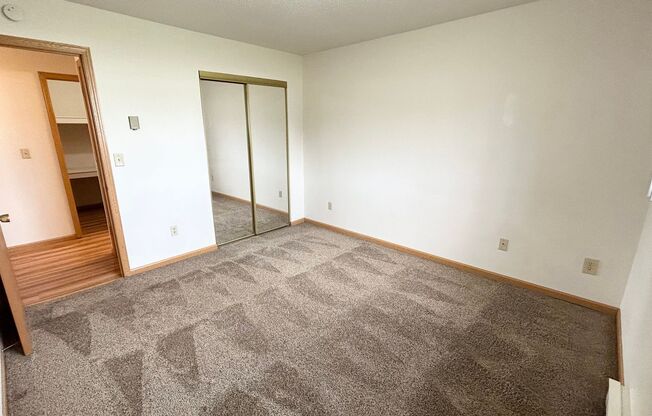 2 beds, 1 bath, 790 sqft, $770, Unit 2502-105