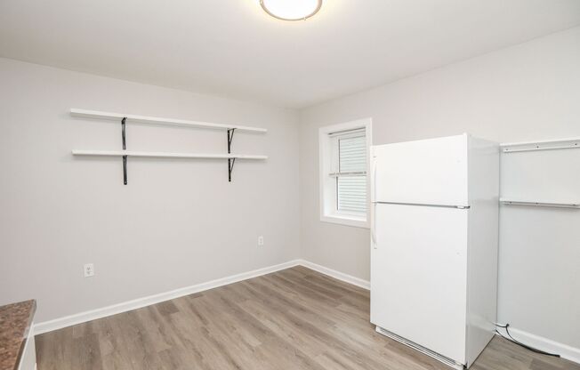 2 beds, 1 bath, 1,000 sqft, $1,350, Unit 424B