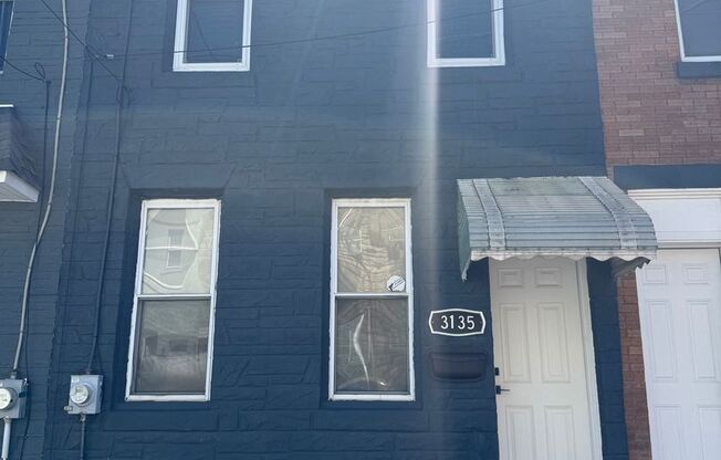 Charming 2-Bedroom Home in Port Richmond Available For Rent!