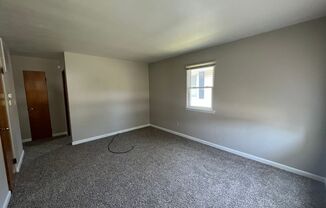 2 beds, 1 bath, $1,000