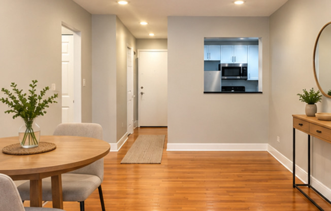 Studio, 1 bath, 400 sqft, $1,300, Unit 6954-217
